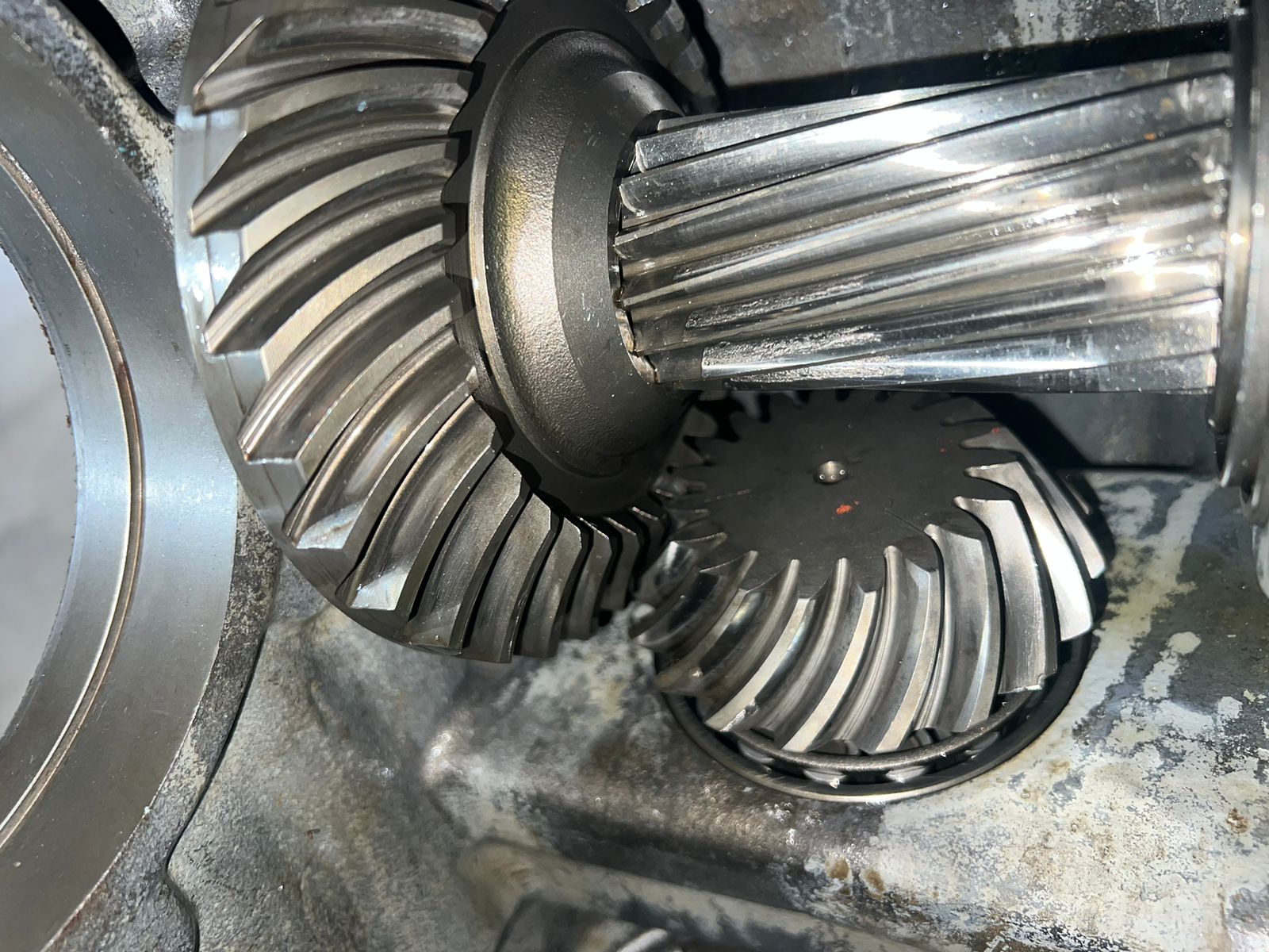 Avaliação de folgas, desgastes e montagem de redutores